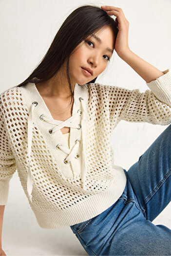 Bianco Lucci Women's Lace-Up Collar Openwork Knitwear Sweater 20251014