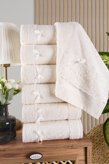 Familia Home Set of 6 Guipure Ribbon Hand & Face Towels |   White Starya
