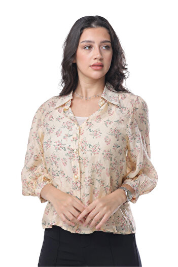 SUGA soft floral blouse