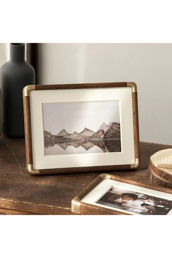 Choice 6 inch Black walnut Black Walnut Photo Frame 5/6/7/8 Inch Retro Tabletop Decoration Copper Corner So