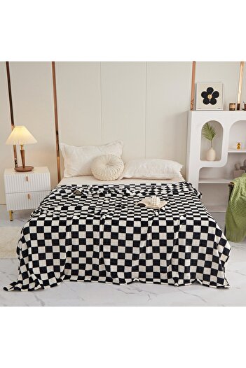 Choice 70x100cn Black and white New Ins Checkerboard Blanket Classic Plaid Sofa Blanket Spring and Summer A