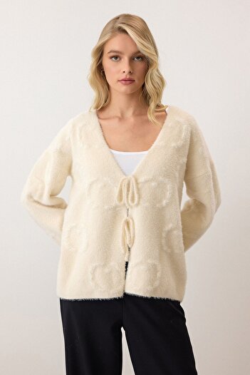VAGGON Women's Cream V-Neck Lace Detailed Patterned Knitwear Cardigan Vs00902
