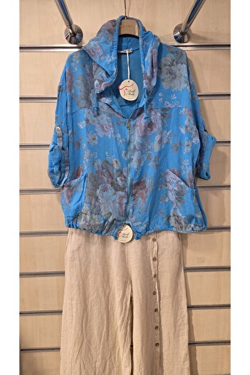 Park Moda Italian Hooded Jacket Zippered Batik Rose Pattern