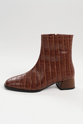 Mio Gusto Tori Brown Crocodile Patterned Blunt Toe Women's Boots