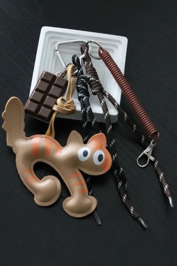 İLKYAZ Αξεσουάρ τσάντας Cat Latte Charm (Δεν περιλαμβάνεται η τσάντα)