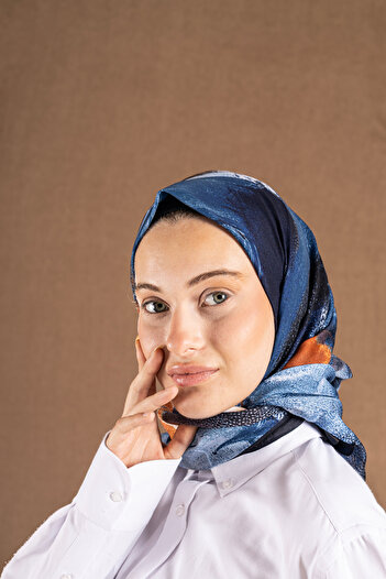 Akel Decode Scarf Pastel Pattern