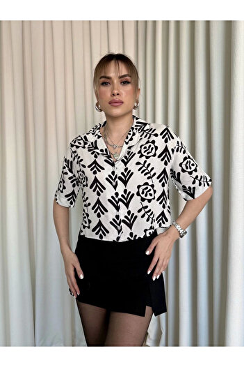Zerenyus Black and White Printed Crop Shirt
