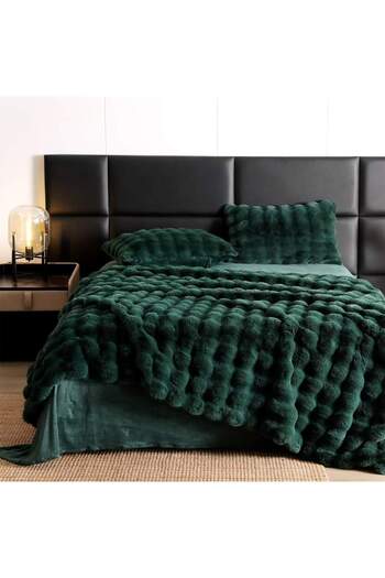 FIONNA.RO Fluffy Faux Fur Rabbit Bedding - Luxury Edition Rabbit - Emerald Green