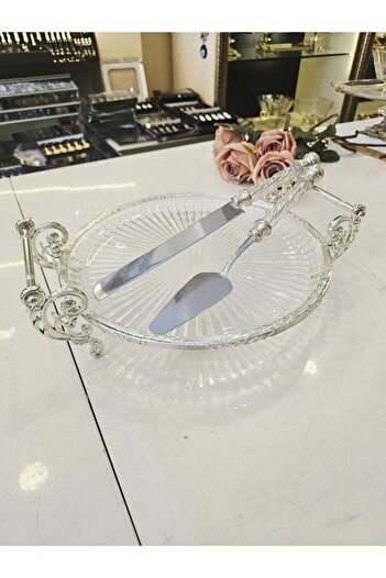 MaviDamla 3 Piece Cast Metal Frame Glass Pie Presentation Set Silver