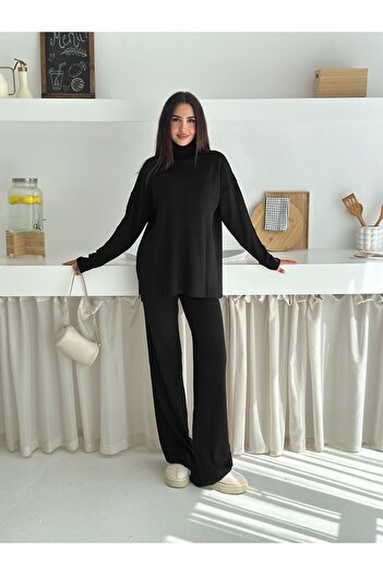 02Lady Fashion Button Detailed Turtleneck Knitwear Set