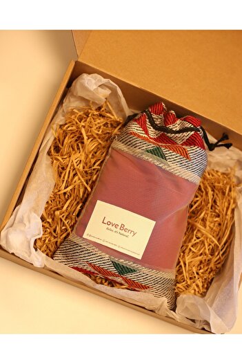 Love Berry Soothing Herb Pouch, Maroon Color