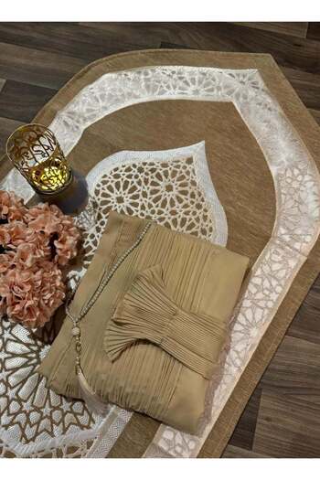 Gerenic Jerink Prayer Set with Rug, Veil, and Beads for Women