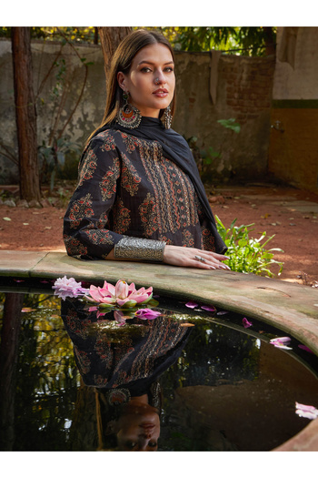 Sassafras By Styli Black Floral Straight Kurta with Pants and Dupatta Set