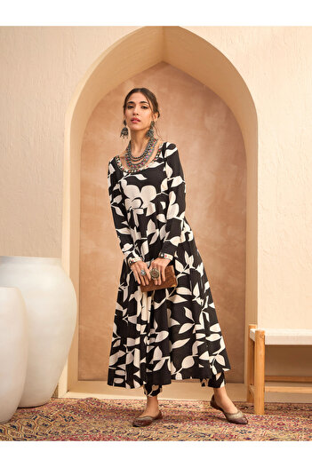 Sassafras By Styli Black Floral Anarkali Kurta and Pants Set