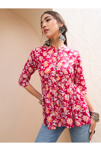 Sassafras By Styli Red Floral Buttoned Gathered Kurti