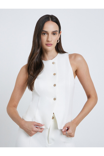 Styli Round Neck Fitted Buttoned Vest