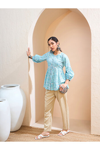 Sassafras By Styli Blue Floral Wood Buttoned Gathered Kurti
