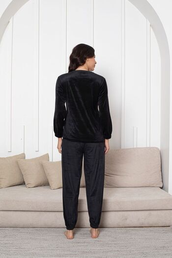 Asel Women's Black Velvet Long Sleeve Cuffed Pajama Set