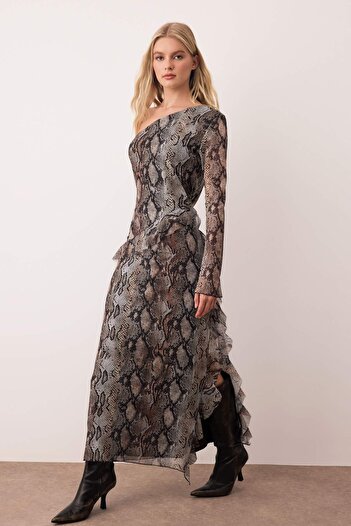Trendyol Collection Multi-Colored Animal Ruffle Maxi Open Shoulder Detailed Stretchy Tulle Knitted Dress Twoaw26El00214