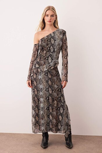 Trendyol Collection Multi-Colored Animal Ruffle Maxi Open Shoulder Detailed Stretchy Tulle Knitted Dress Twoaw26El00214