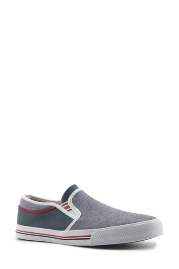 Kinetix Barens 5Fx Black Men's Slip on