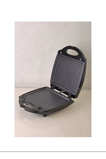 Generic 3 in 1 sandwich maker 900 watts