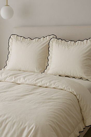 Uckan Double Duvet Cover Set 100% Cotton Ornamental Overlocked Ruffles