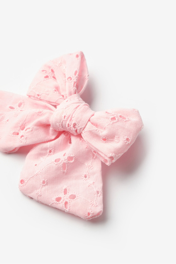 Le Mabelle Pink Scallop Bow Girl's Clip Buckle
