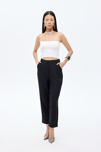 Quzu High Waist Pleated Carrot Pants Black