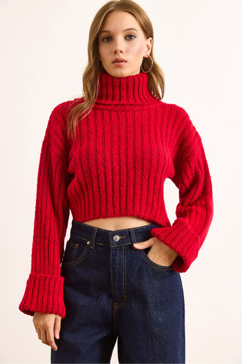 Olalook Women's Red Turtleneck Soft Textured Ribbed Crop Sweater Kzk-19000983