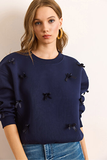 Olalook Women's Navy Blue Asymmetrical Stitching Detailed Bow Embellished Sweatshirt Swt-19000738