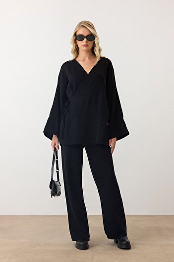 VAGGON Women's Black V-Neck Belted Wide Leg Two-Piece Suit Vs00889