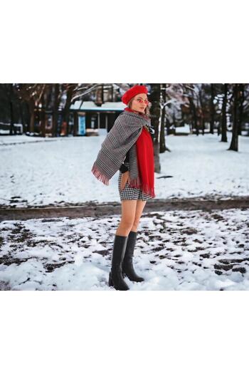 Wearflawless Women's Set of 2 Red Scarves and Painter Beret Set, Christmas Gift, Double-Sided Scarf, Painter Beret