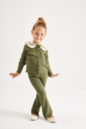 MODA Double Set with Flower Collar Embroidery