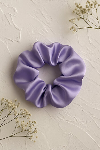 Salvia Dione Satin Hair Scrunchies – Elastic Thick Scrunchies for Women & Girls – 4 Pieces for Stylish Buns and Ponytails