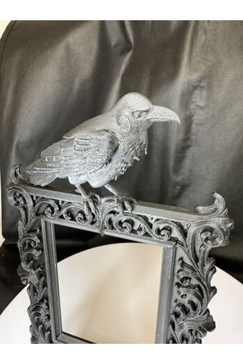MYA DESİGN JEWERLY 3D Decorative Gothic Crow Frame Vintage