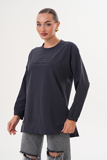 WestBound Smoked Mi̇u Embossed Print Crew Neck Hijab Sweatshirt Tunic 712
