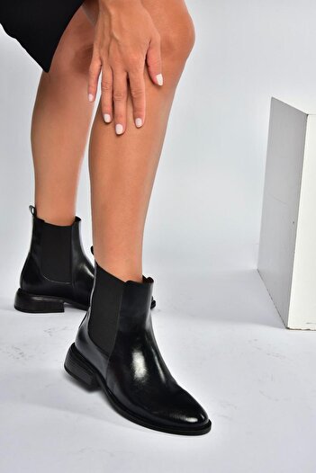 Fox Shoes V312367309 Siyah Alçak Topuklu Kadın Bot