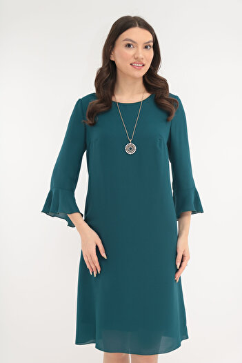 Vanessa Line RO Elegant turquoise veil dress with chain