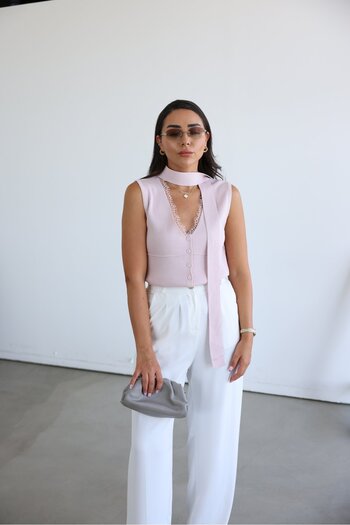 Özge Özgenç Lace Collar Halter Neck Vest
