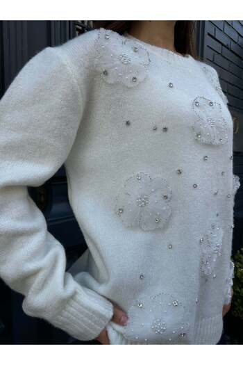 Hatun Atila Pearl Detailed Organza Flower Soft Textured Knitwear Sweater 2628 - White