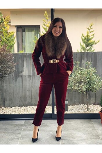 Estilo Fashion Elegant outfit with fur coat