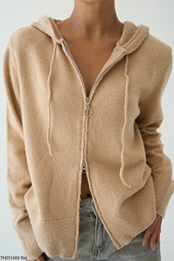 ibeeka Women's Clothing New Season Hooded Double Side Zipper Closure Cardigan Beige Color