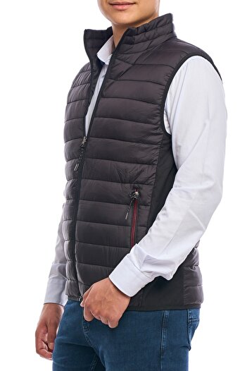 Centini Men's slim vest, Urban fit, black