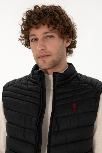U.S. Polo Assn. Men's Black Vest 50312012-Vr046