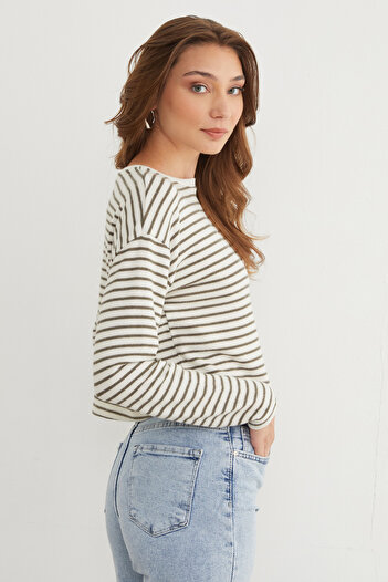 Fulla Moda Striped Crop Slim Knitwear Sweater