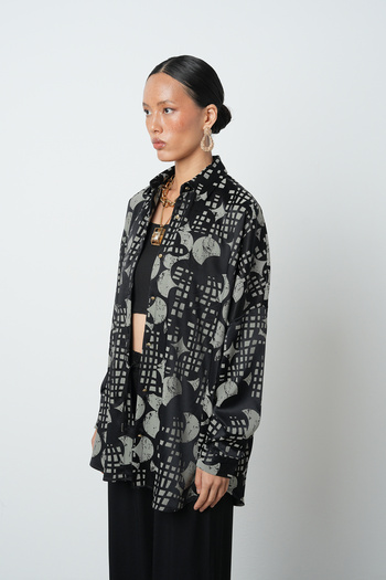 Orfeo Negro Women's Black Color Mixed Pattern Oversize Cut Hijab Shirt