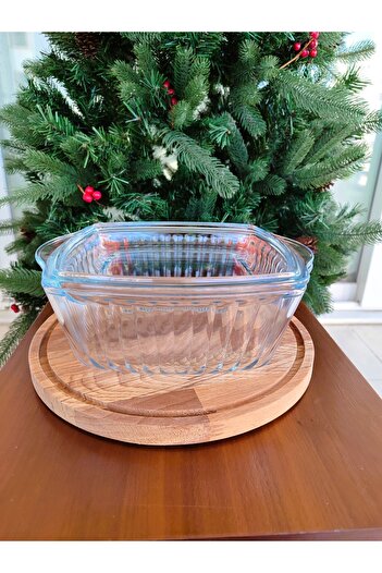 Madame Coco Sylvie Large Covered Glass Oven Dish - 2600 ml - Transparent