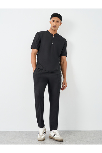 Styli Men Solid Regular Fit T-Shirt and Joggers Co-ords