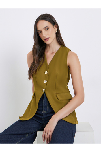 Styli Solid Tailored Sleeveless Buttoned Vest